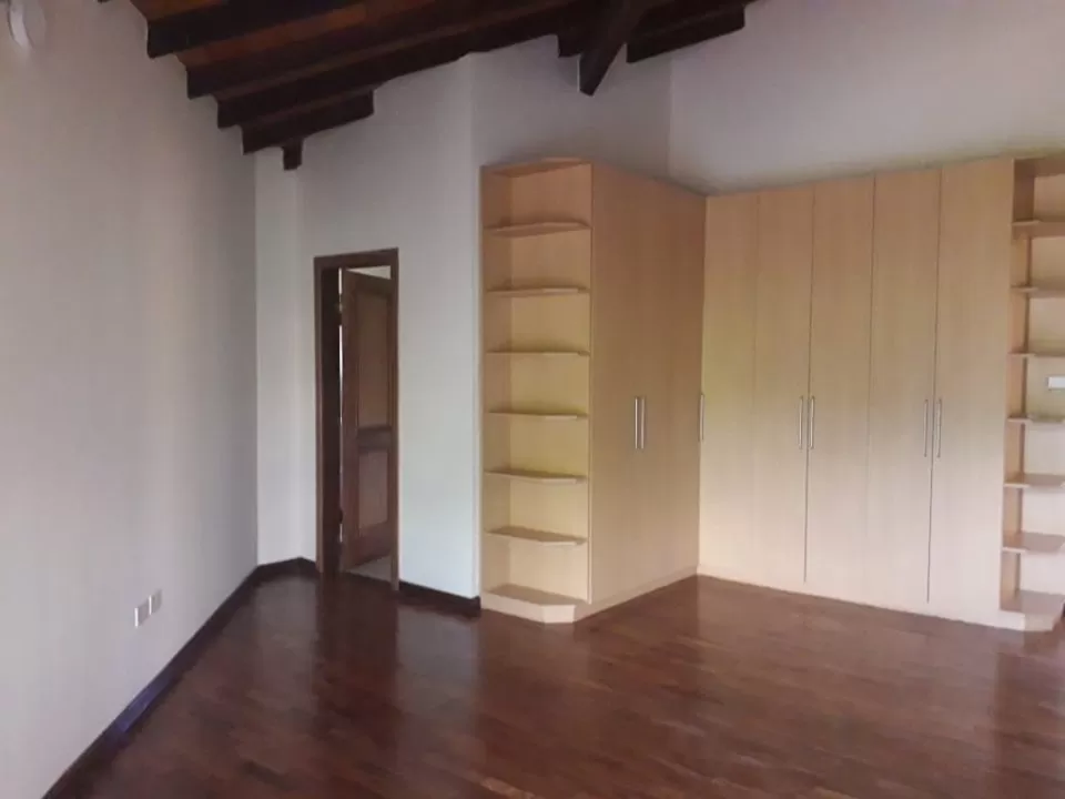 ALQUILO AMPLIO DUPLEX EN BARRIO CERRADO EN ASUNCION VILLAMORRA — foto 3
