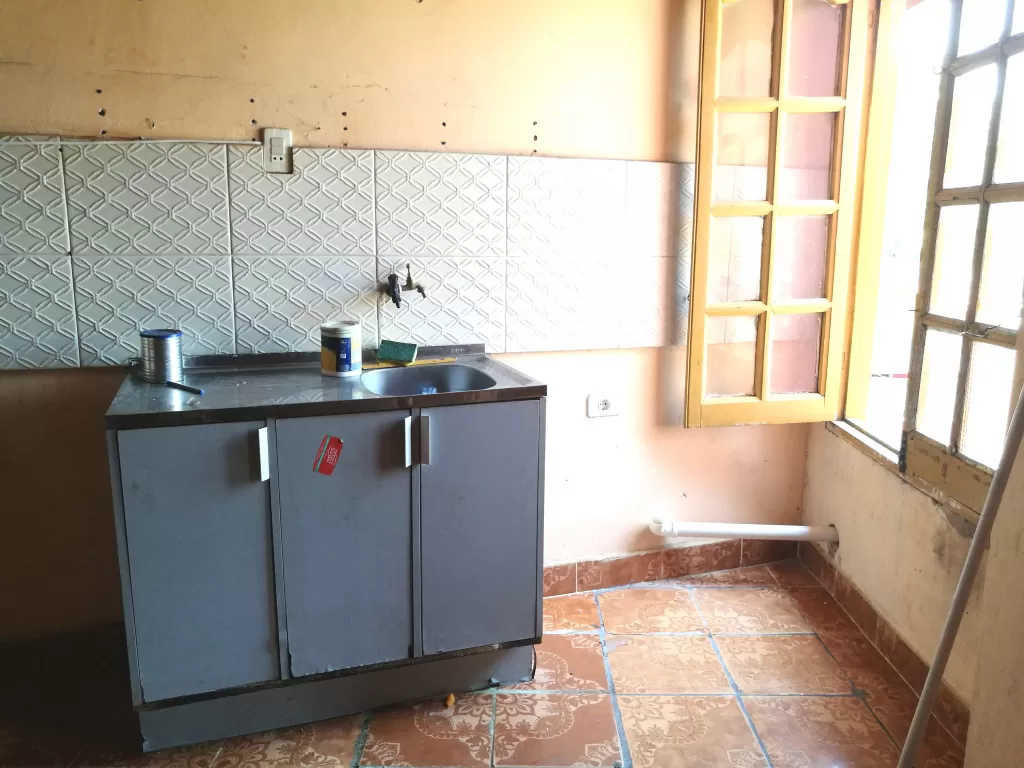 DEPARTAMENTO EN ALQUILER SOBRE ALBERDI CASI BOGARIN — foto 2