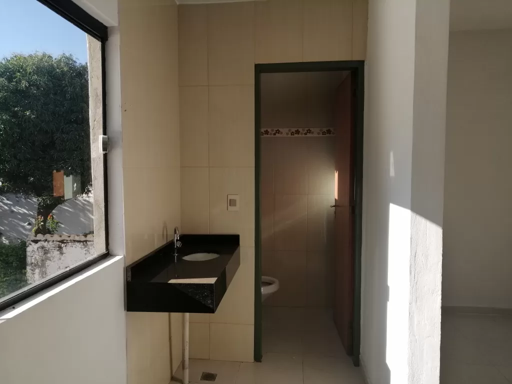 Alquilo dos salones planta alta especiales para oficinas, call center o centro educativo. — foto 2