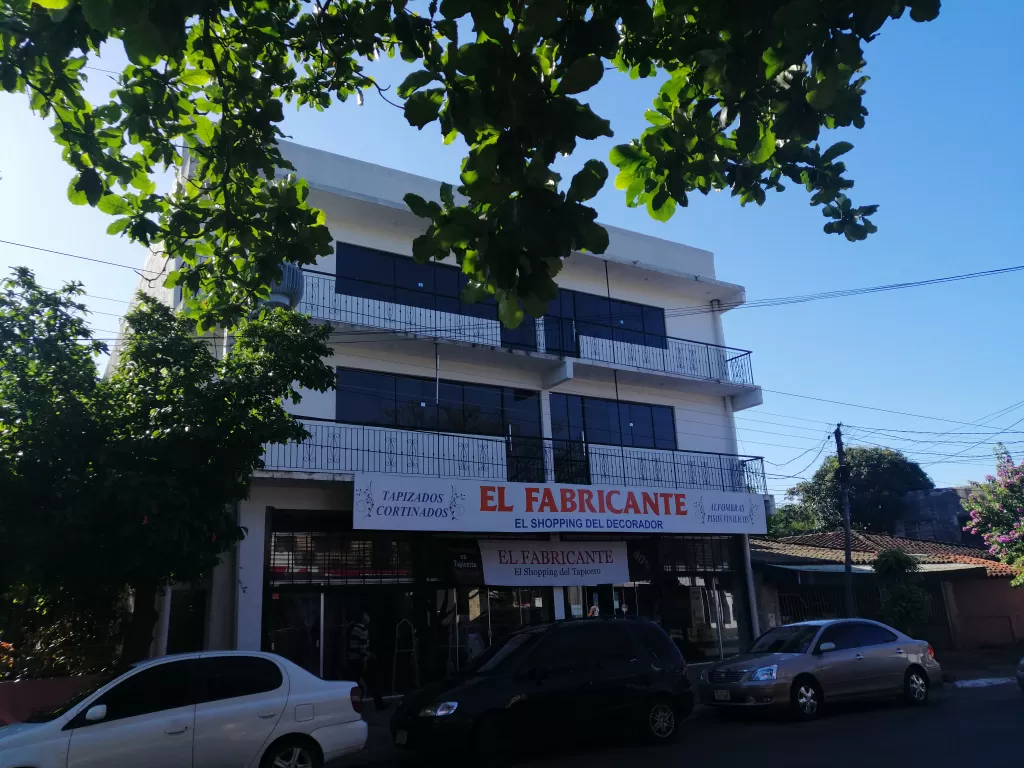 Alquilo dos salones planta alta especiales para oficinas, call center o centro educativo. — foto 3