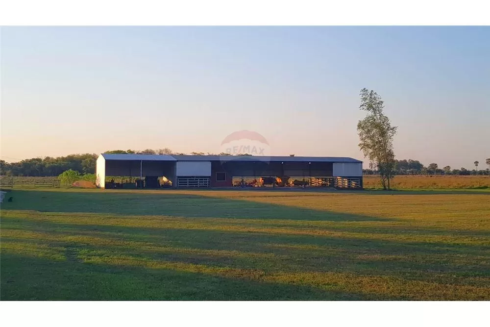 Vendo campo en Villa Hayes a 40 min de Asuncion!!! 1,070,000 USD — foto 2