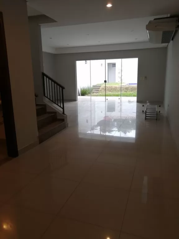 ALQUILO LUJOSO Y AMPLIO DUPLEX CON PISCINA EN MANORA COD A0001 — foto 2