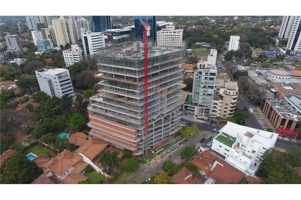 Amplia oficina en el piso 12 — foto 2