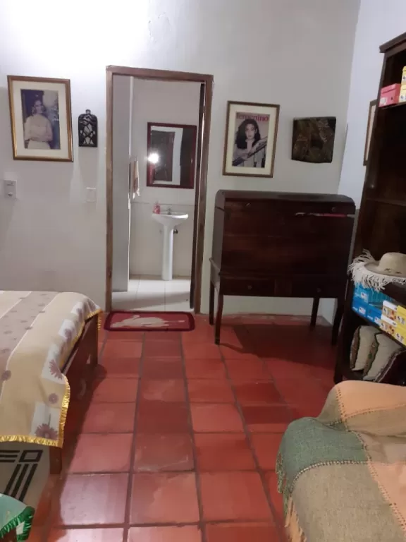 VENDO HERMOSA CASA EN PARAGUARI BUENISIMA UBICACIÓN — foto 3