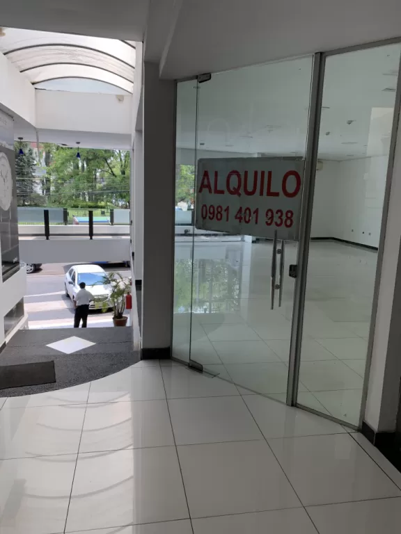 OFICINA O COMERCIO SOBRE AV.ESPAÑA (CARMELITAS) ALQUILO — foto 3