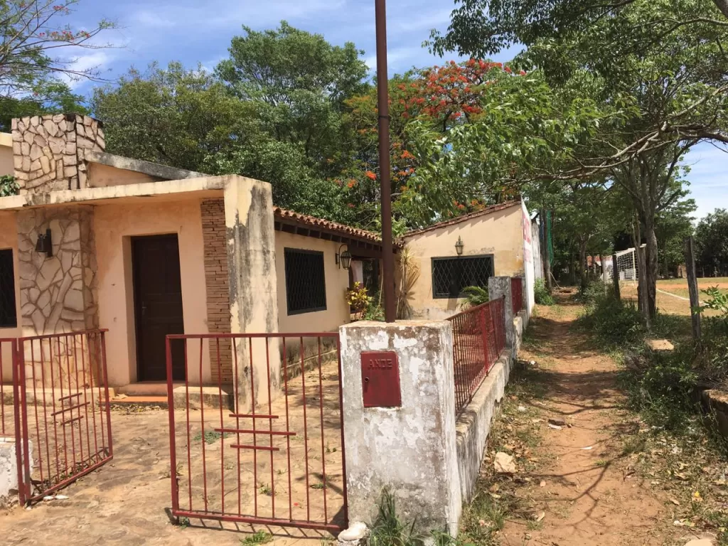 Vendo Casa - Superficie 400 m2 — foto 2