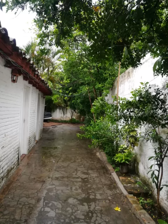 ATENCIÓN INVERSIONISTAS!!! VENDO CASA ANTIGU — foto 3