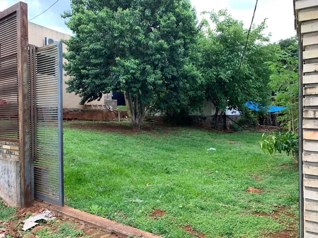 Vendo hermosa residencia en el barrio Boquerón 2, a 100 mts del Lago de la República — foto 2