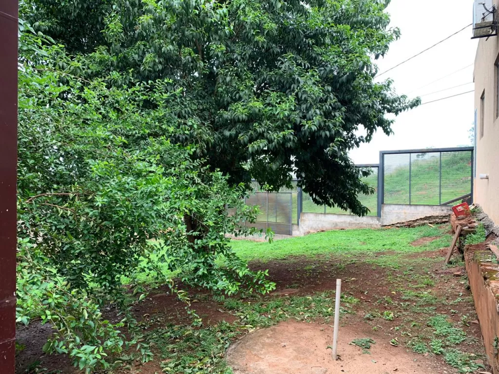 Vendo hermosa residencia en el barrio Boquerón 2, a 100 mts del Lago de la República — foto 3