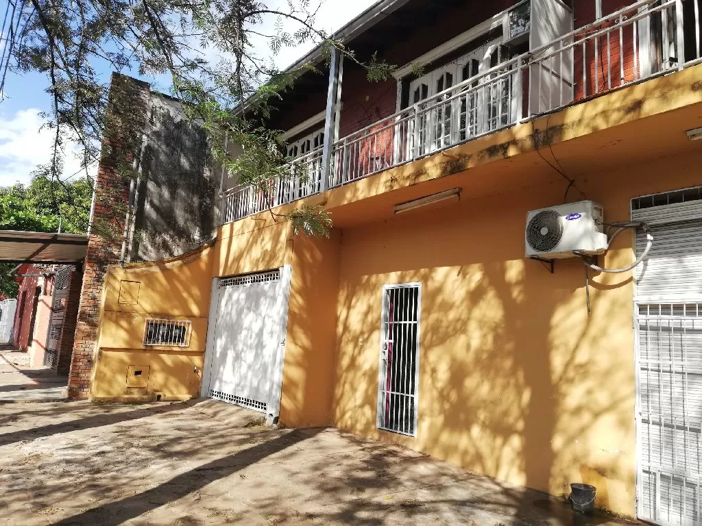 VENDO 2 CASAS JUNTAS EN ESQUINA — foto 3