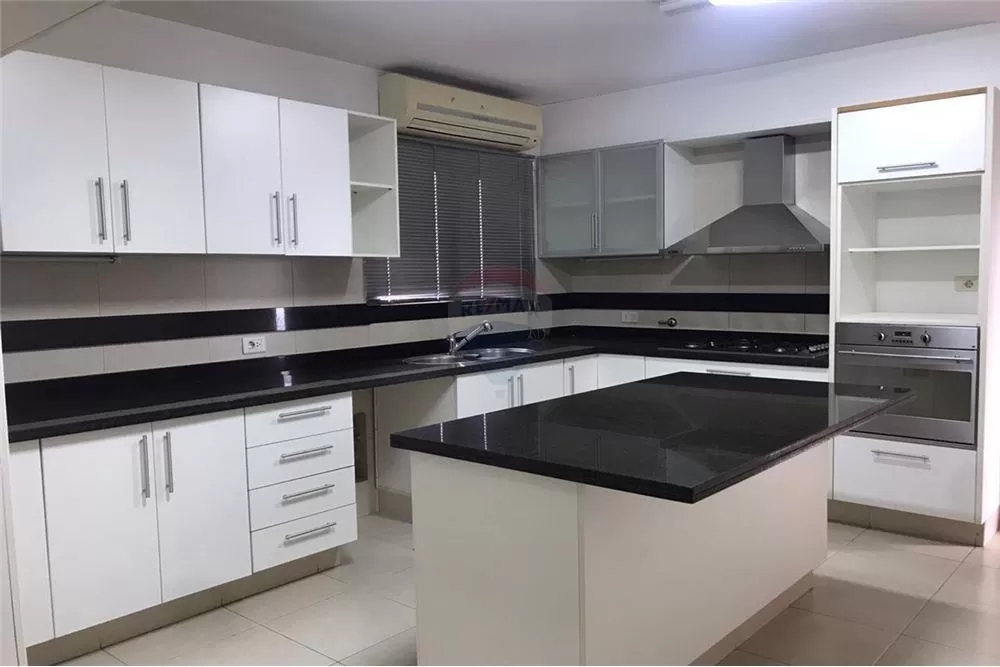 AMPLIO Y LUJOSO DEPARTAMENTO CON HERMOSA VISTA 420,000 USD — foto 3