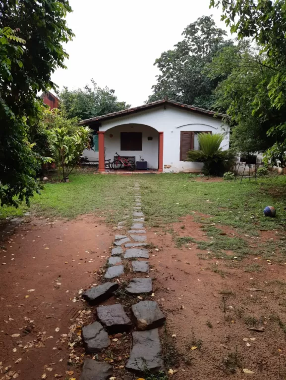 CHALET CON EXCELENTE UBICACIÓN EN SAN LORENZO!!!. GS. 500.000.000 — foto 2