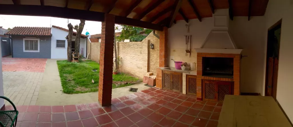 CASA - RESIDENCIA A UNA CUADRA COLEGIO SAN IGNACIO DE LOYOLA — foto 3