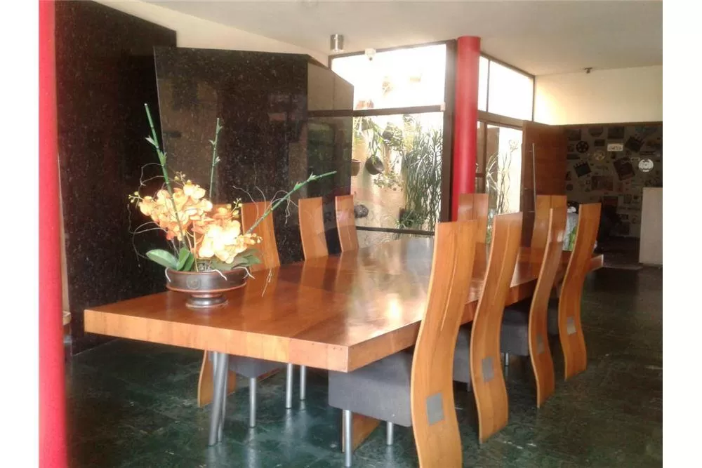 VENDO MODERNA RESIDENCIA EN ESQUINA — foto 3