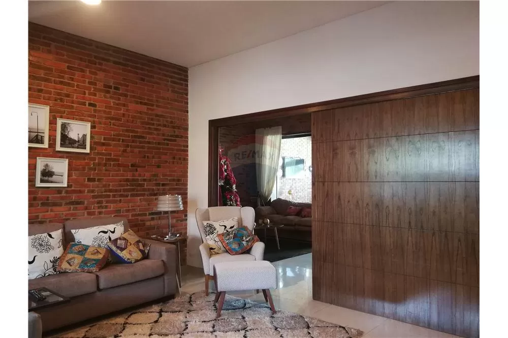 Importante Residencia a la venta en Zona Estrategica — foto 2