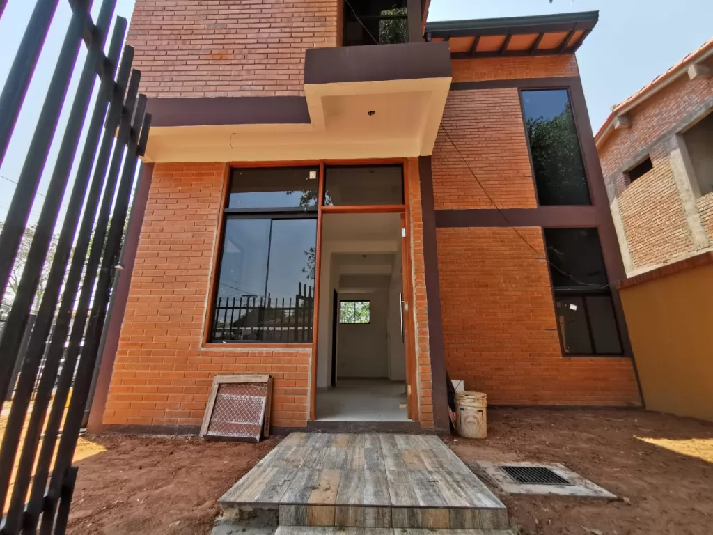 Duplex a Estrenar en Lambare — foto 2