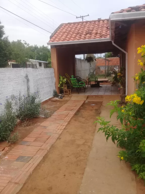 Vendo Casa en zona Shoping Mariano — foto 3