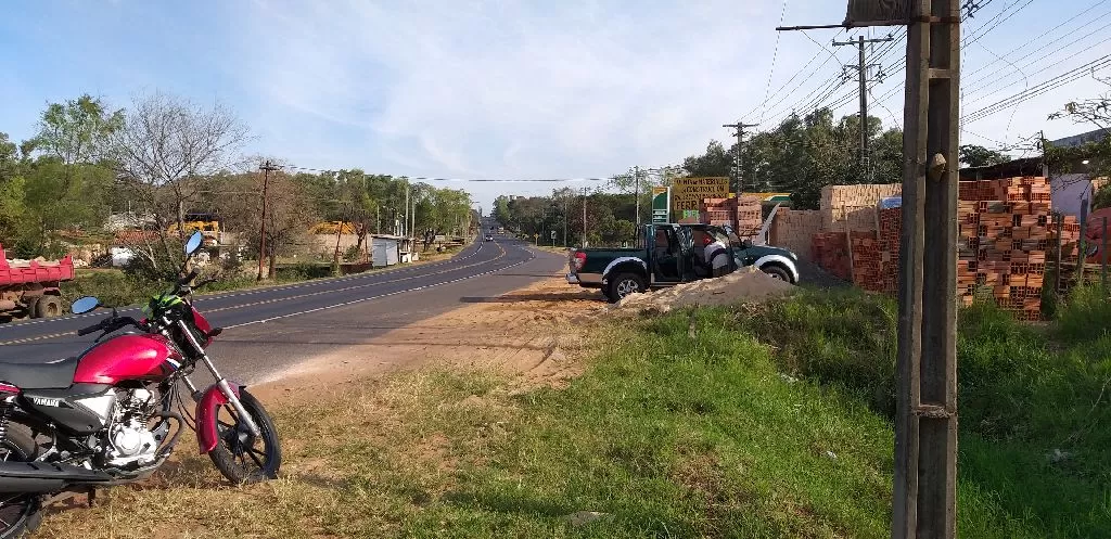 Vendo una propiedad con construccion viejas — foto 2