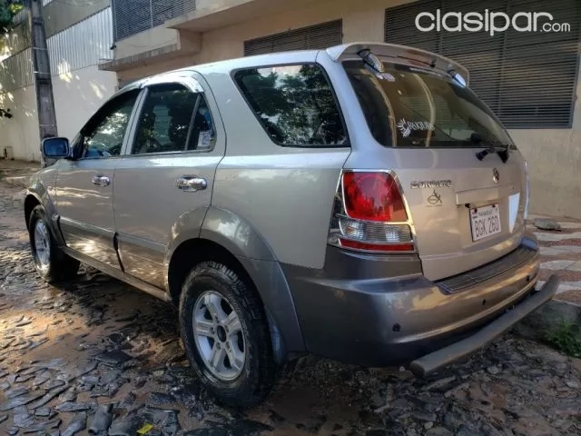 Kia Sorento 2004 — foto 3