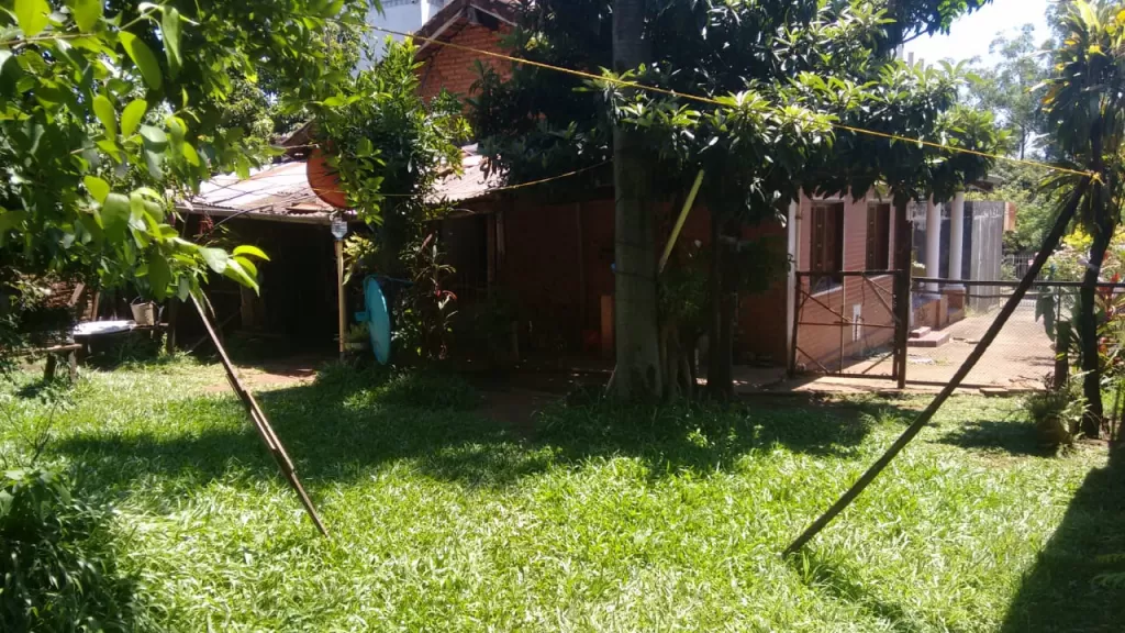 VENDO UNA PROPEDAD EN ENCARNACIÓN — foto 2