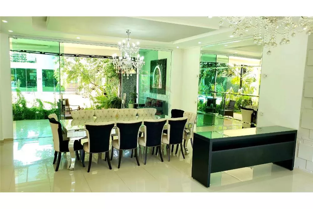 IMPACTANTE RESIDENCIA EN CIUDAD DEL ESTE 499,000 USD — foto 3