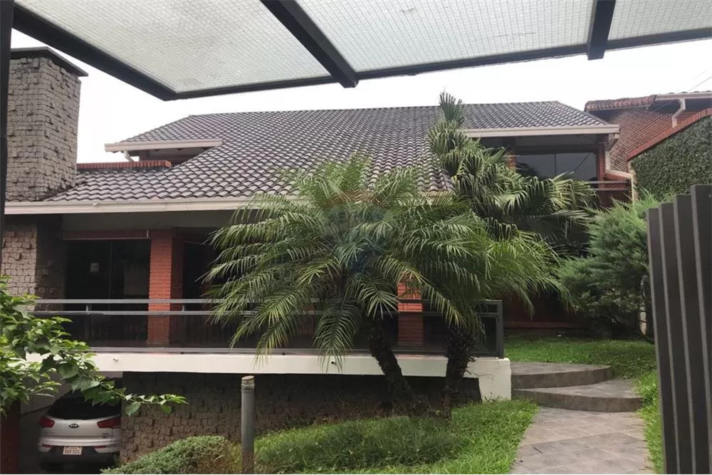 Hermosa casa con piscina — foto 2