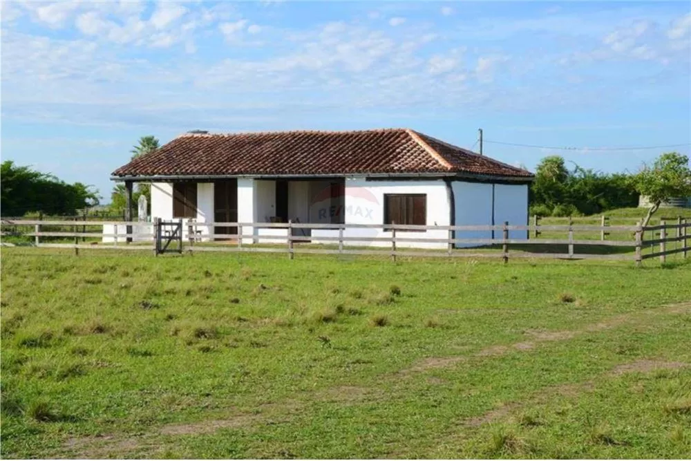 Campo funcionando 5.011has 26 km de puente remanso 6,764,850 USD — foto 2