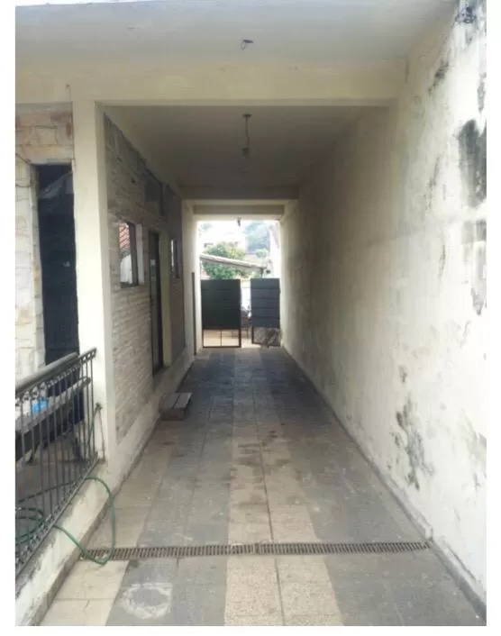 CASA LOSA EN ZONA PALACIO DE JUSTICIA PREPARADO PARA EDIFICIO DE TRES PISOS — foto 2