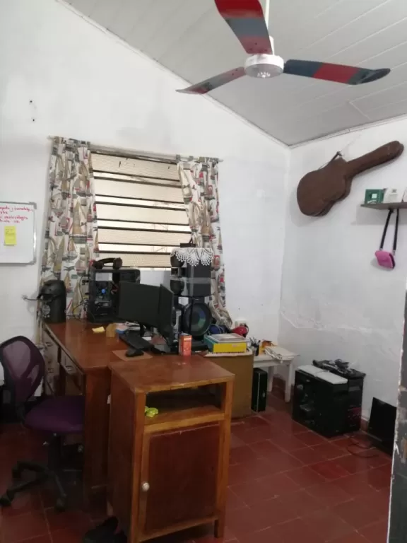 VENDO HERMOSA CASA EN BARRIO MOLINO — foto 3
