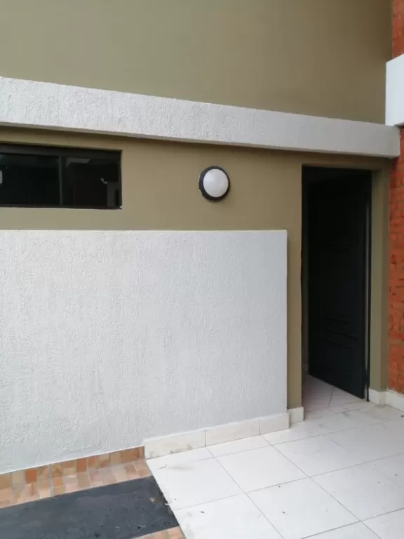 ALQUILO DUPLEX EN SAJONIA — foto 3