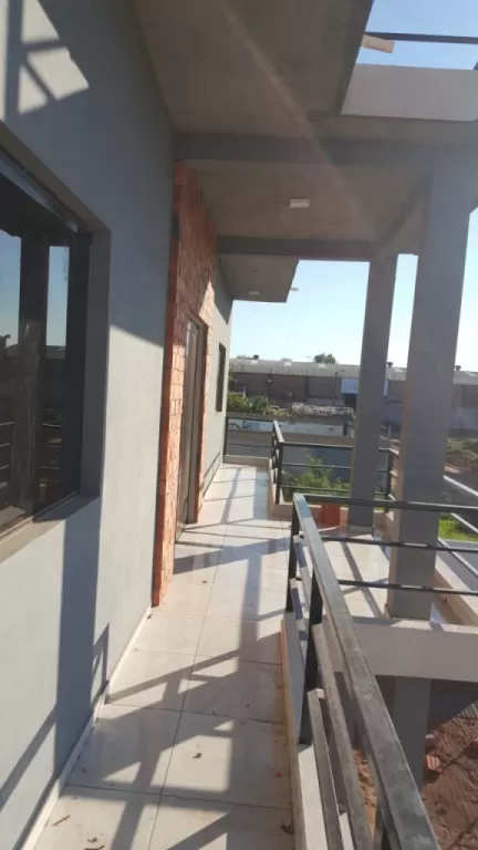 Hermosa casa a dos cuadras de la ruta principal — foto 2