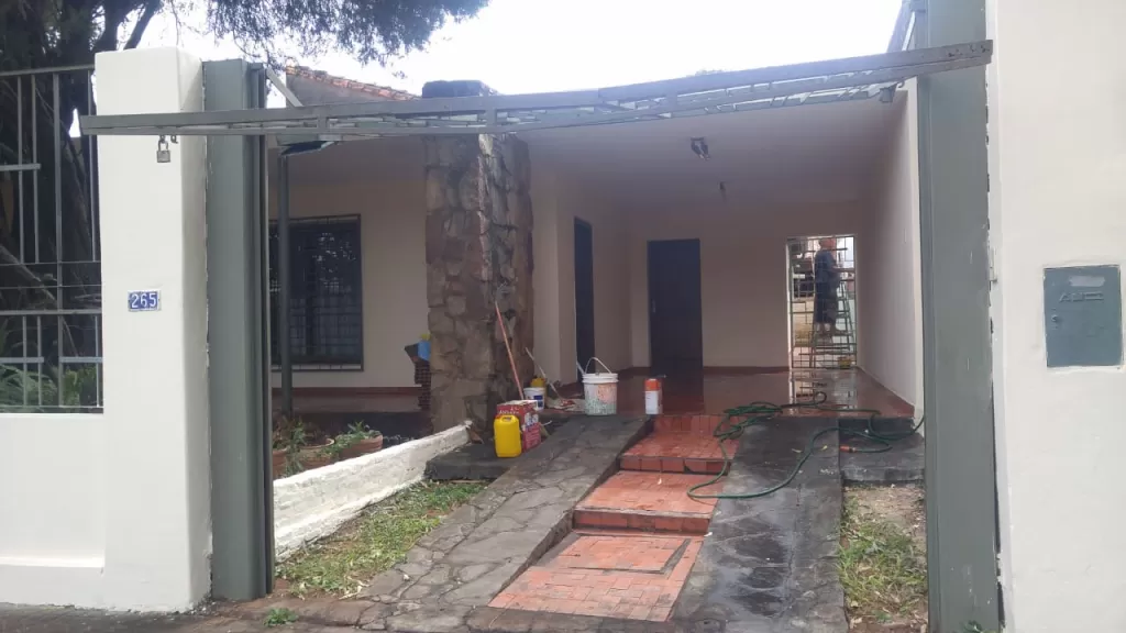 Vendo casa zona barrio pinoza — foto 2