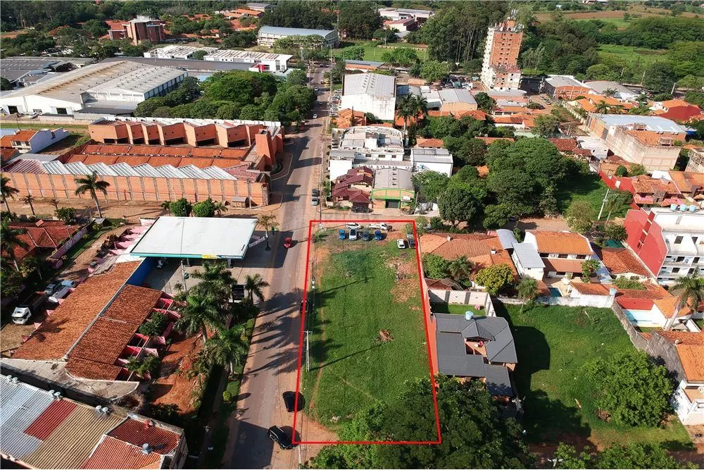 EN VENTA AMPLIO TERRENO DE 1.161m2 CON EXCELENTE UBICACIÓN EN SAN LORENZO ZONA PINEDO — foto 2