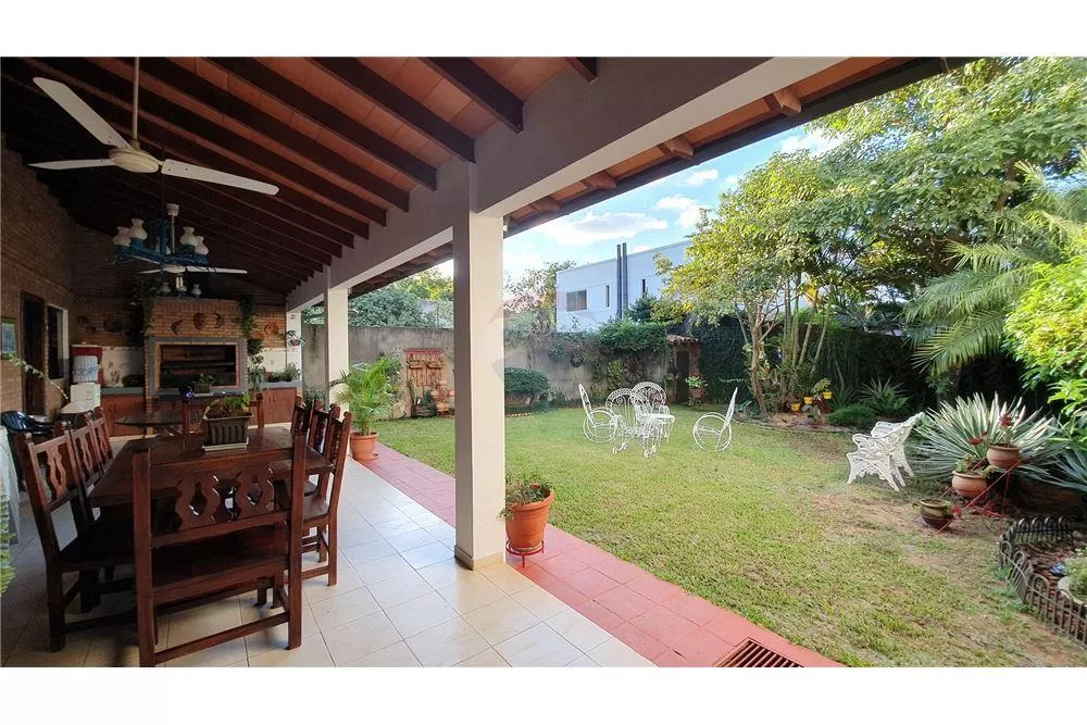 CASA DE 3 SUITES A PASOS DEL COLEGIO GOETHE — foto 2