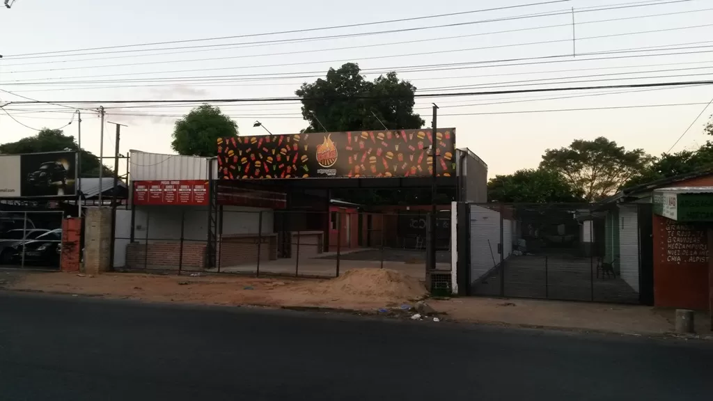 Propiedad con dos salidas. Sobre 11 de Setiembre, en FERNANDO DE LA MORA Zona Sur. — foto 3