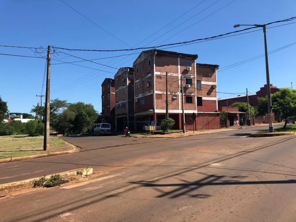 ¡VENDO DEPARTAMENTO! - Encarnacion Py — foto 2