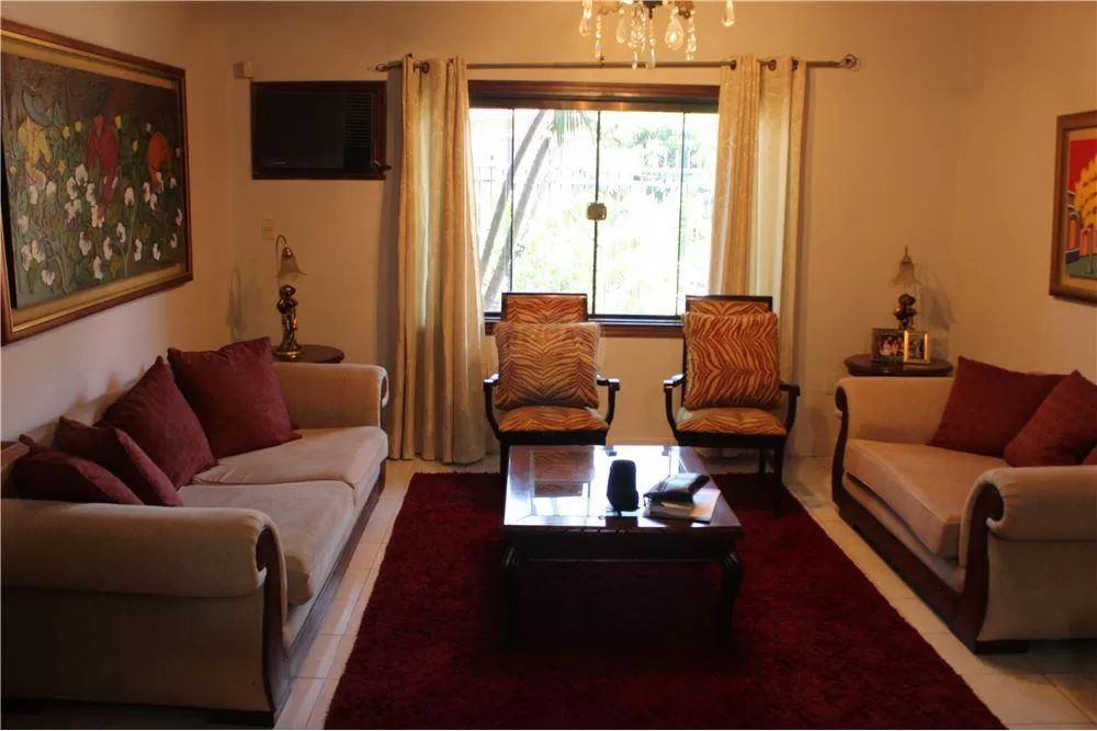 PROPIEDAD EXCLUSIVA EN BARRIO FELICIDAD 260,000 USD — foto 3