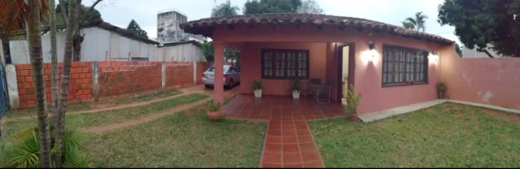 VENDO CASA A PASOS DEL IPS, EN LUQUE. M6010. — foto 3