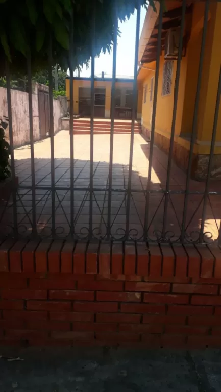 VENDO CASA CON EXCELENTE UBICACIÓN EN LAMBARE. M6011. — foto 2