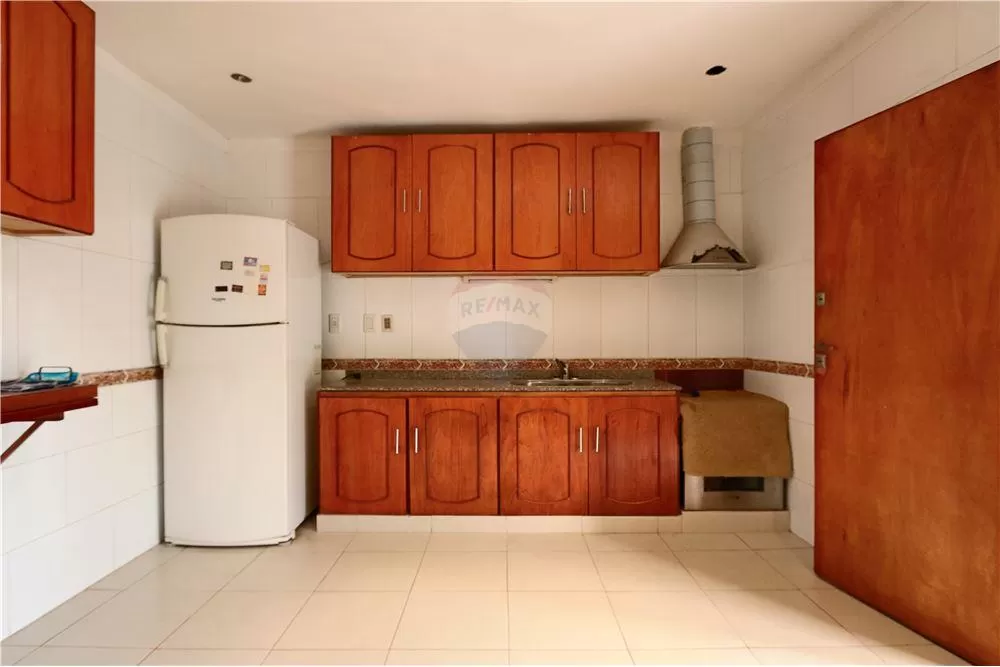 EN VENTA - CASA -ZONA ZEBALLOS CUE — foto 2