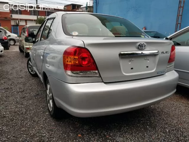 Toyota Platz 2004 — foto 5