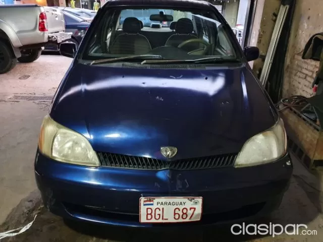 Toyota Platz 2001 — foto 4