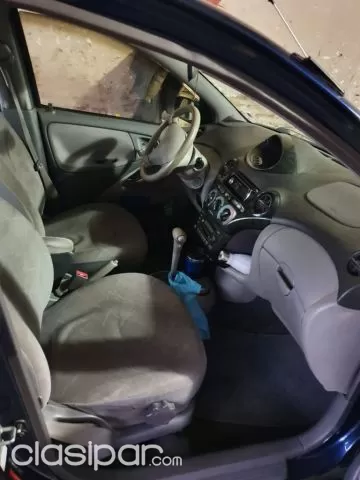 Toyota Platz 2001 — foto 6