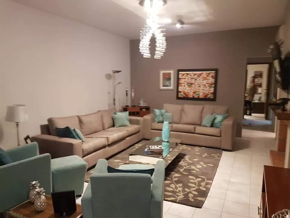 VENDO HERMOSA CASA ZONA COLEGIO INTERNACIONAL BARRIO LAS MERCEDES!!! — foto 3