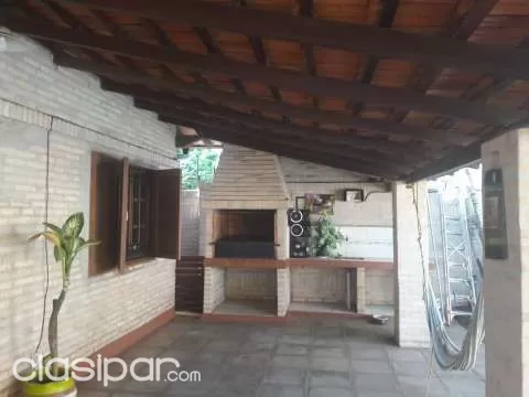 CASA EN MARIANO ROQUE ALONSO — foto 3