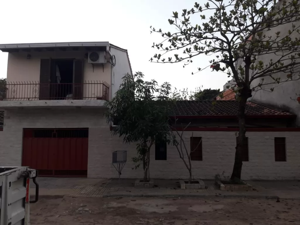 VENDO HERMOSA CASA ZONA IPS CENTRAL CON 5 HABITACIONES AMPLIAS — foto 3