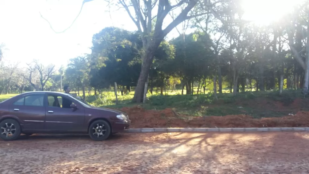 ESPECTACULAR PROPIEDAD EN YPANÉ — foto 2