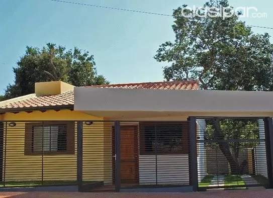 ESTA HERMOSA CASA PUEDE SER TUYA! — foto 3