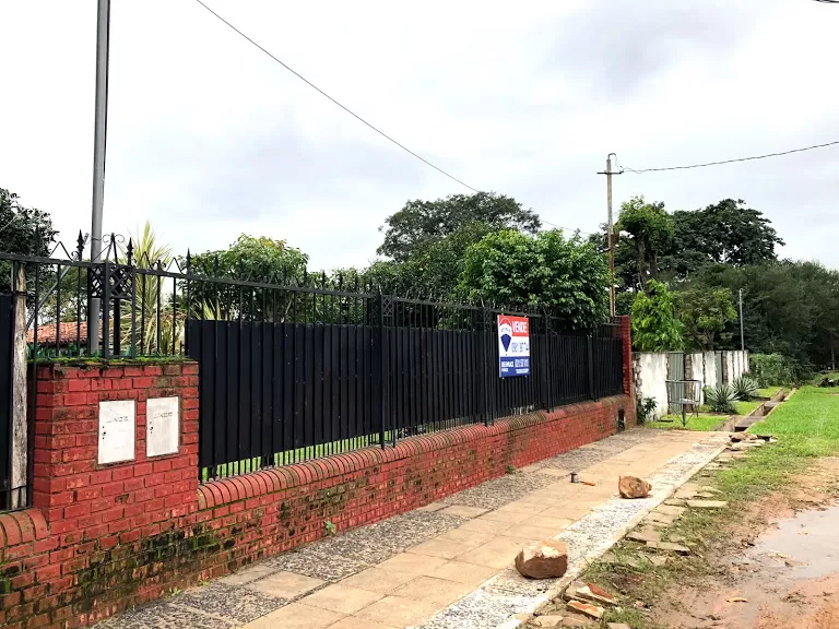 Terreno de 420m2 con Casa en MRA — foto 2