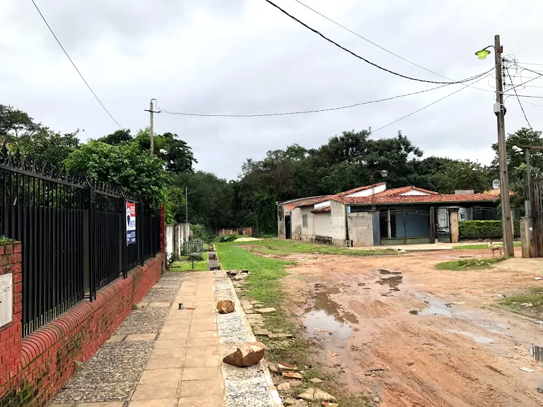 Terreno de 420m2 con Casa en MRA — foto 3
